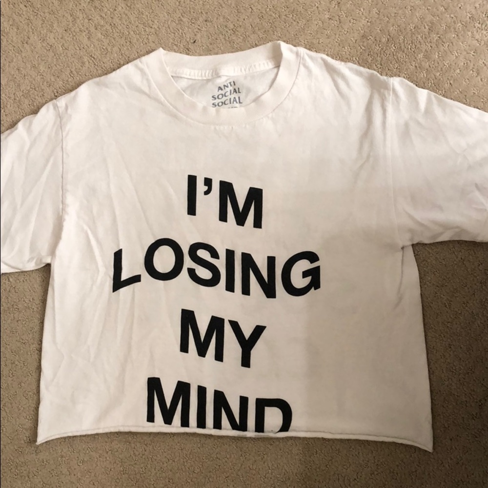 CROPPED ANYI SOCIAL TEE